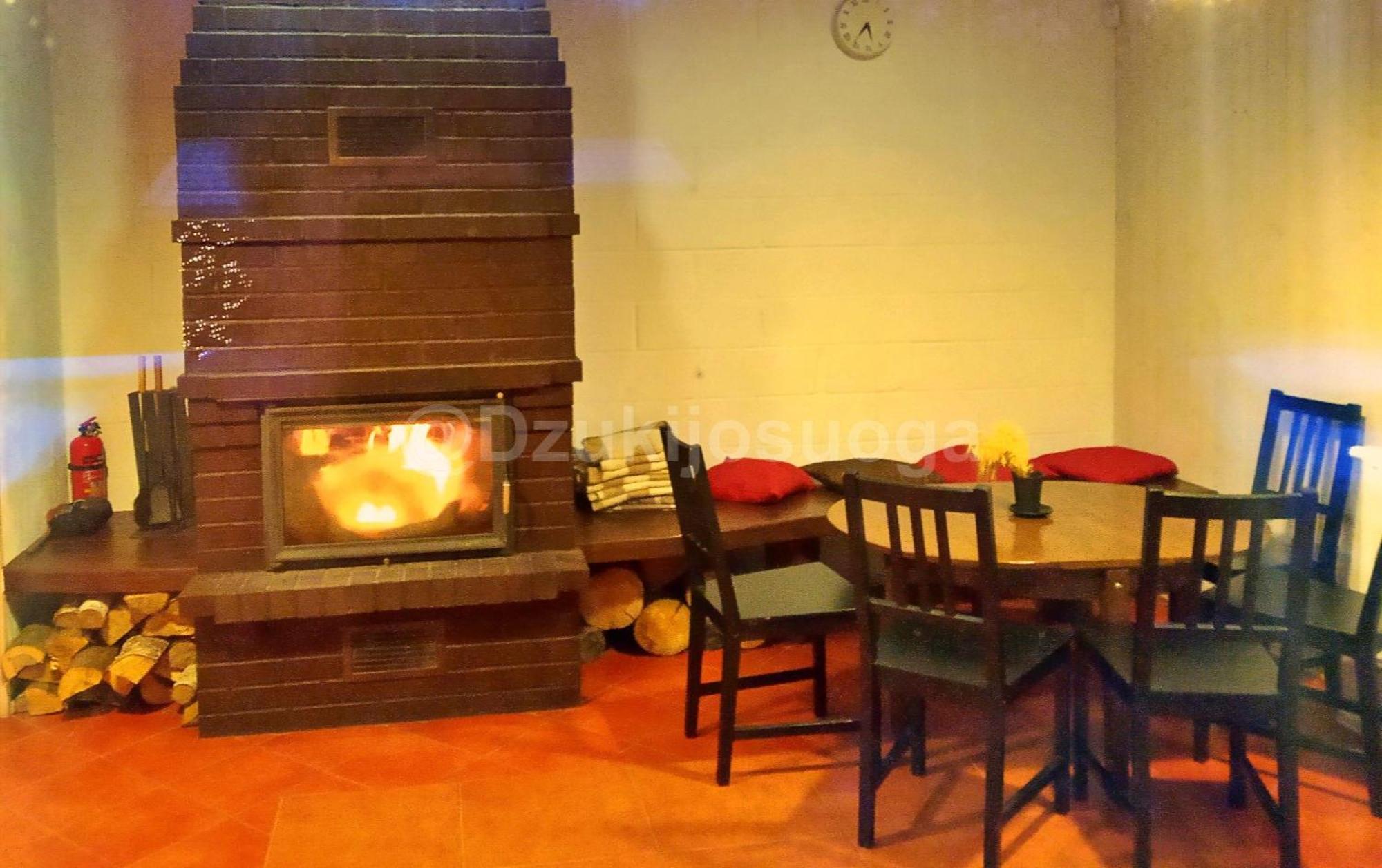 Gasthaus Dzukijos Uoga Virsurodukis Exterior foto